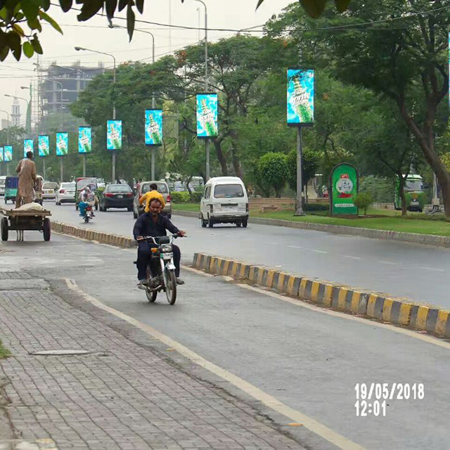 Outdoor Lamp Pole LED P6 Digital Screen Display