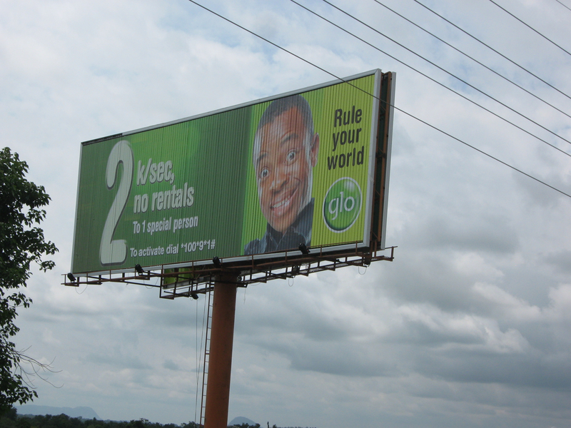 Pillar Double-side Fabric Aluminium Frame Tri-walking Vision Billboard