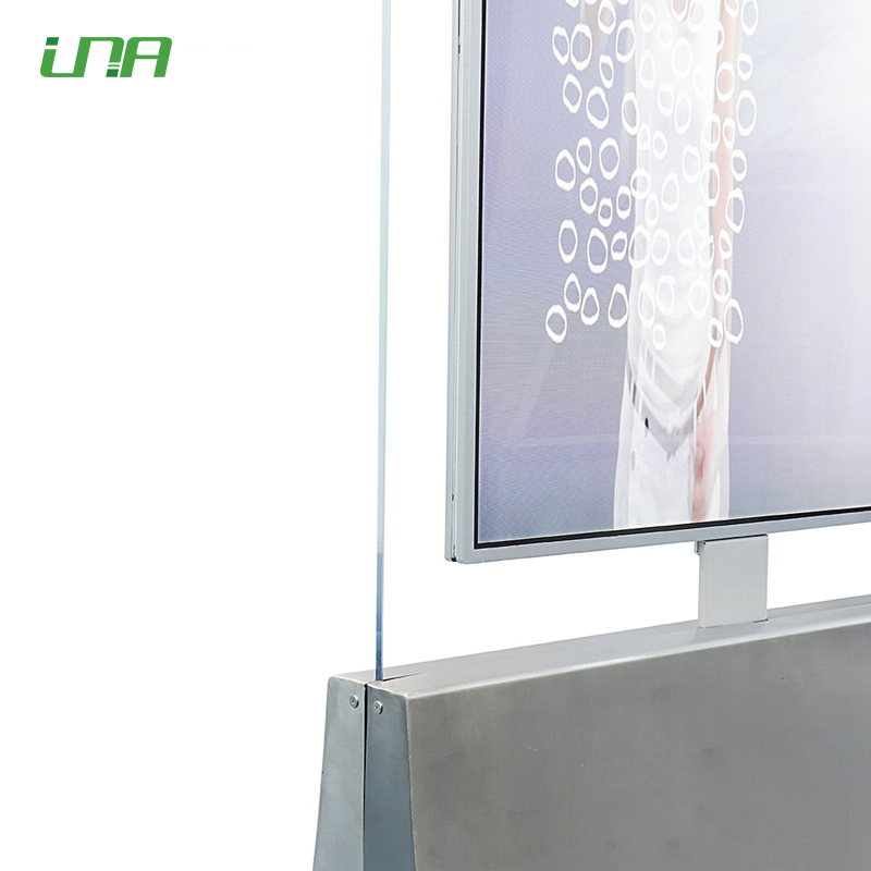 Glass Vertical 4K Digital Display LCD Video Screen