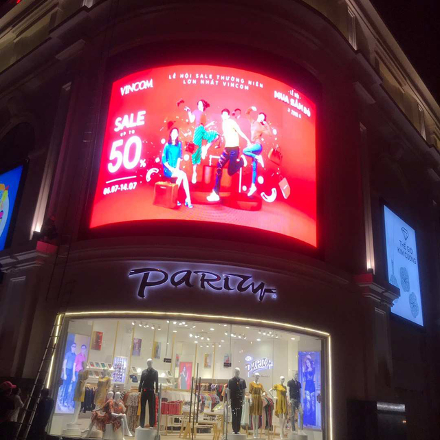 P4 SMD Curved LED Digital Screen Soft Video Display